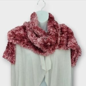 NWT Cejon Rose Eyelash Knit Scarf